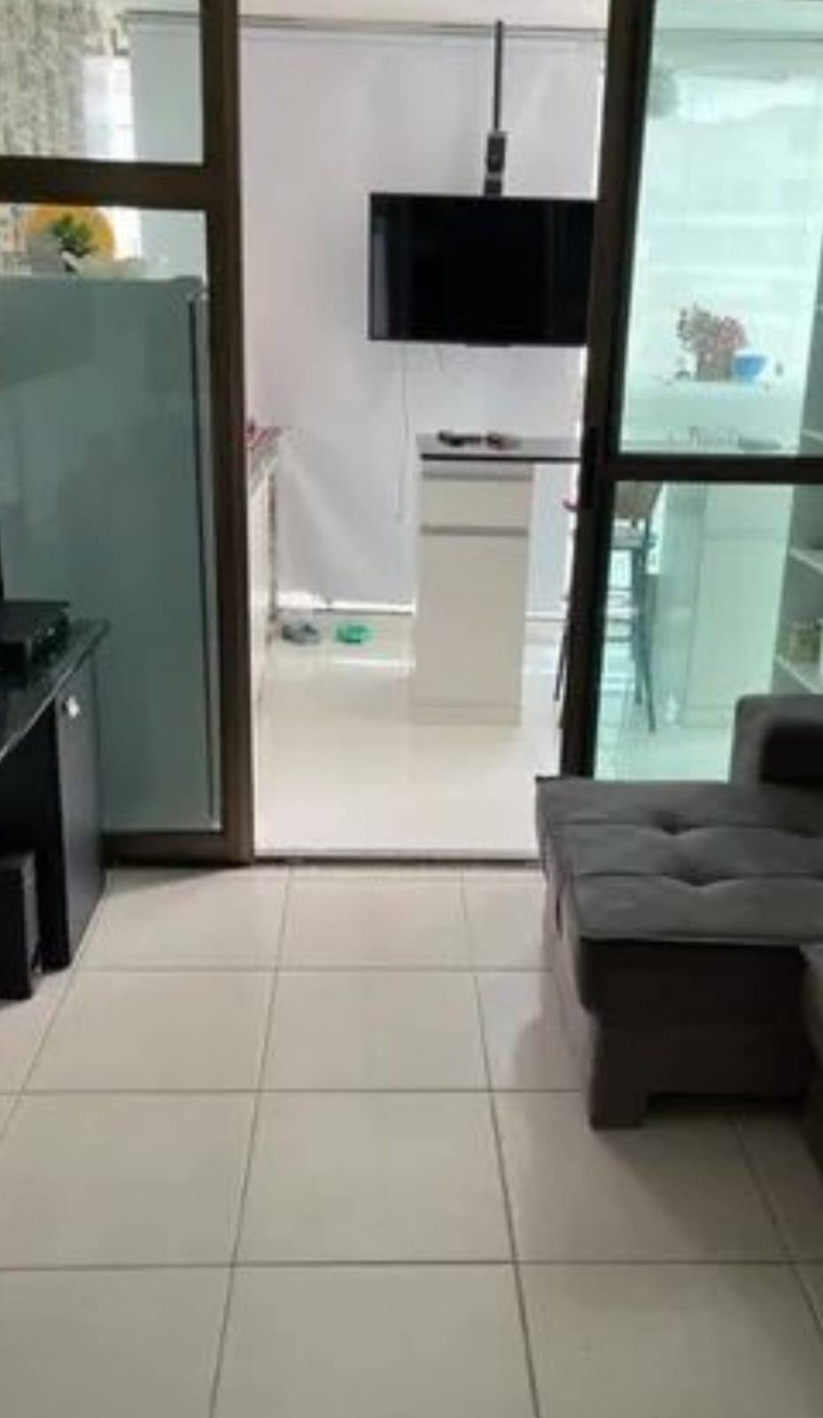 Apartamento à venda com 2 quartos, 80m² - Foto 2