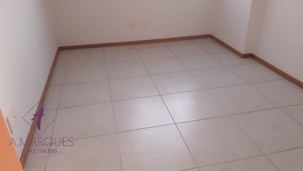 Apartamento à venda com 2 quartos, 60m² - Foto 4