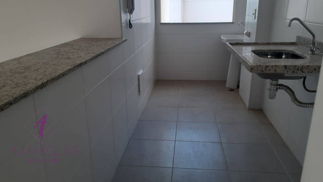 Apartamento à venda com 2 quartos, 60m² - Foto 13