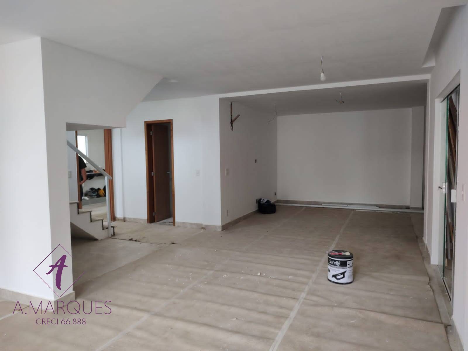 Casa à venda e aluguel com 4 quartos, 318m² - Foto 12