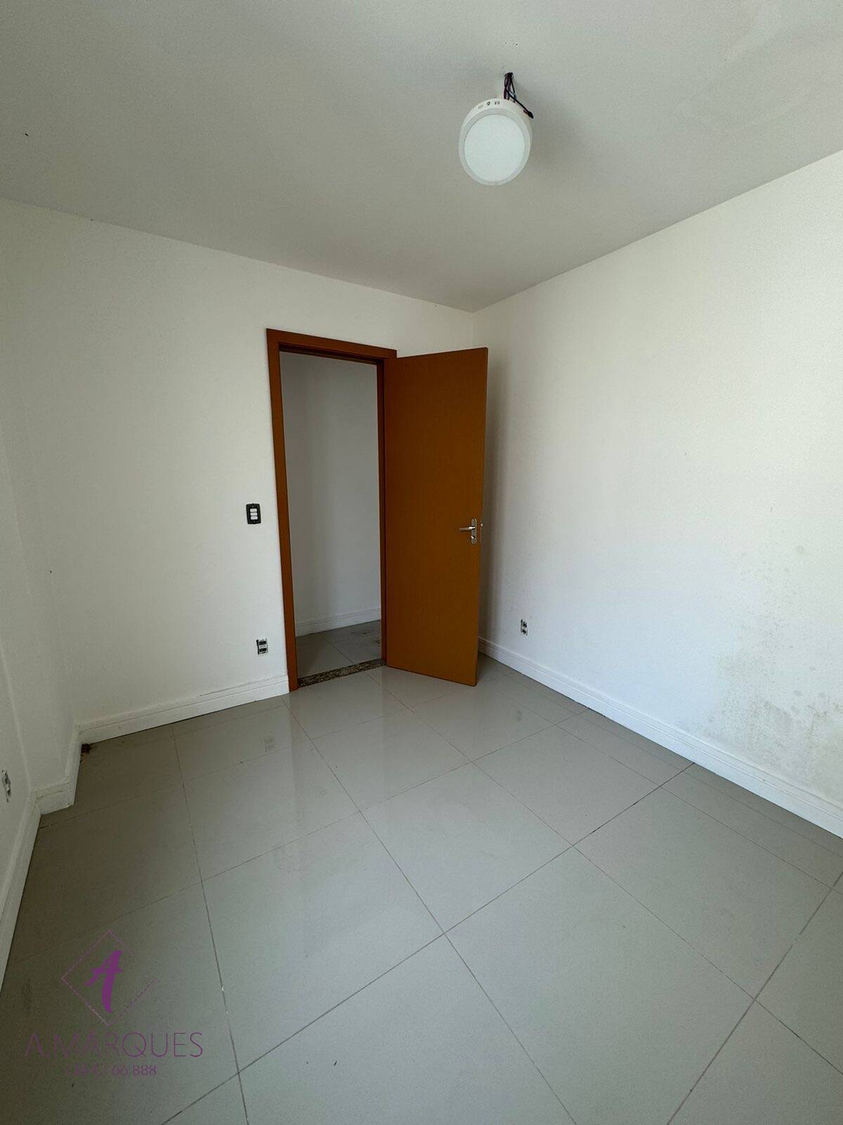 Apartamento à venda com 3 quartos, 200m² - Foto 5