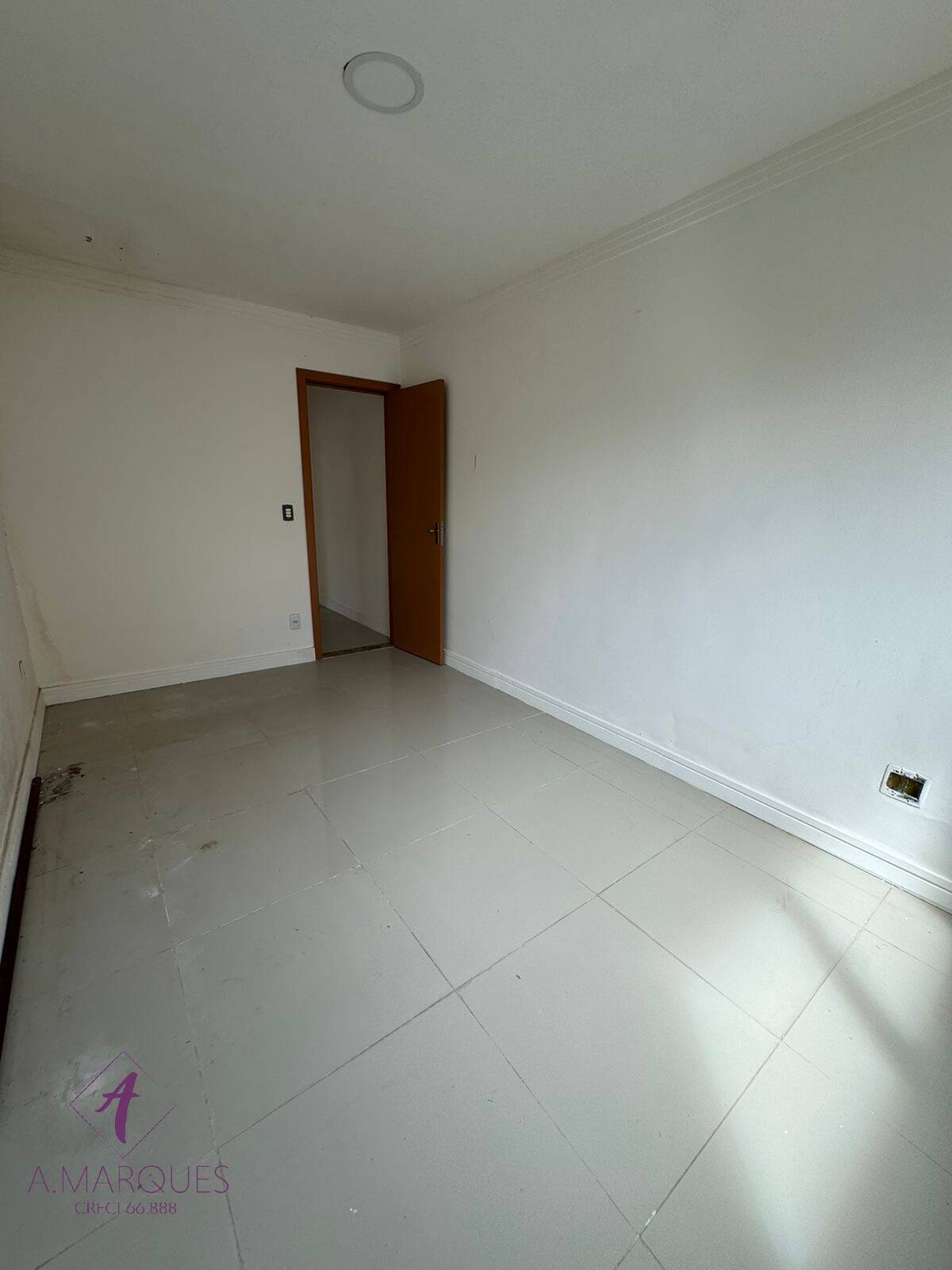 Apartamento à venda com 3 quartos, 200m² - Foto 7