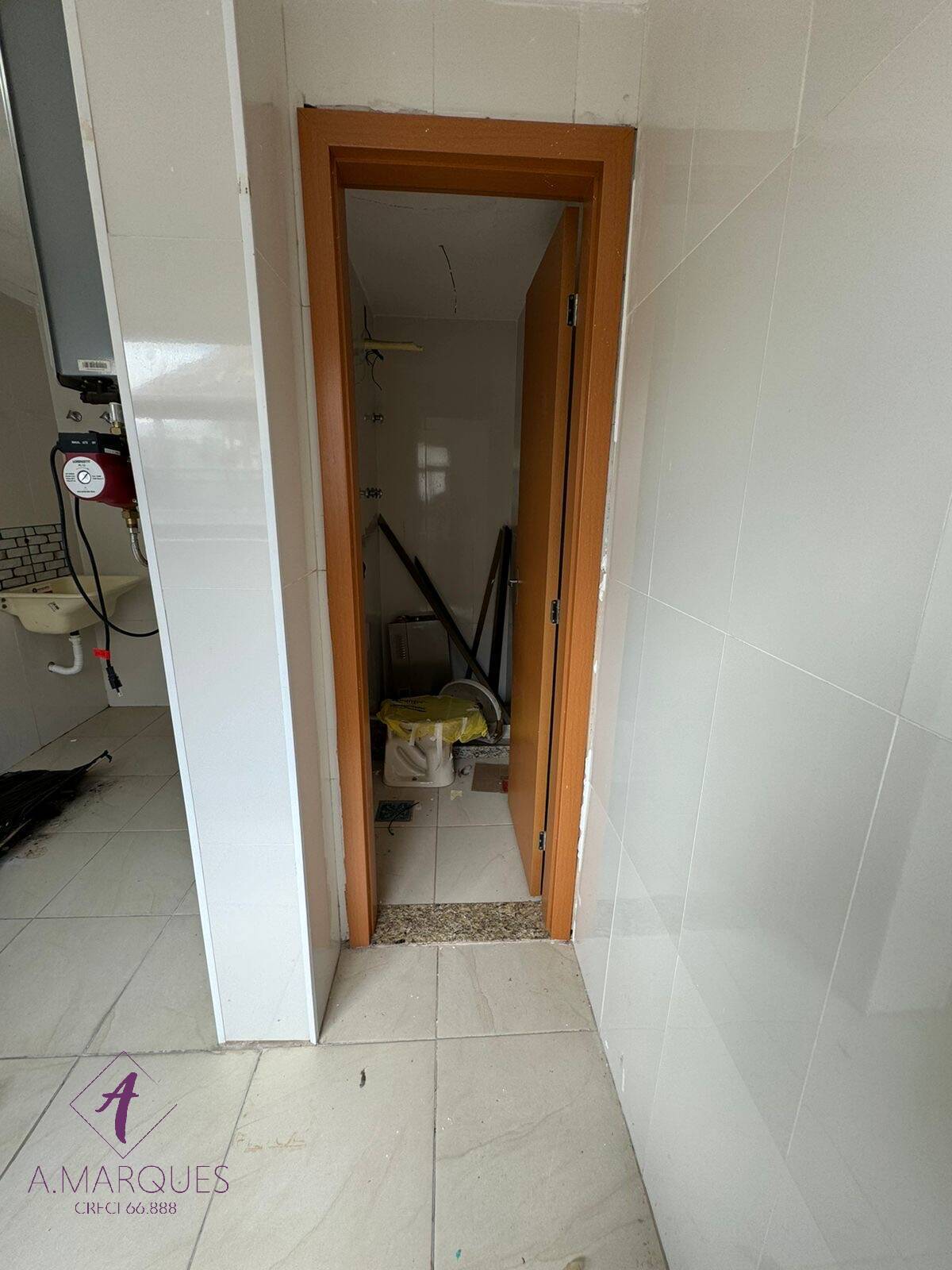 Apartamento à venda com 3 quartos, 200m² - Foto 11