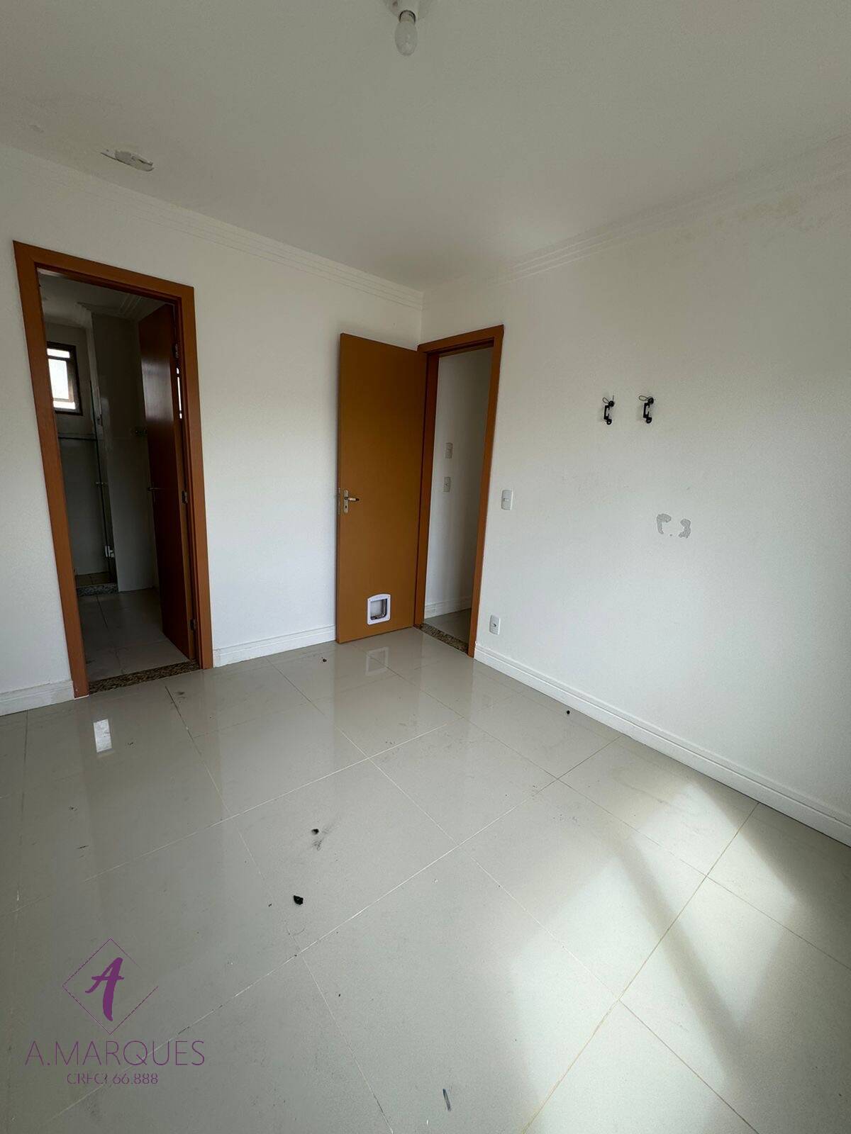 Apartamento à venda com 3 quartos, 200m² - Foto 12