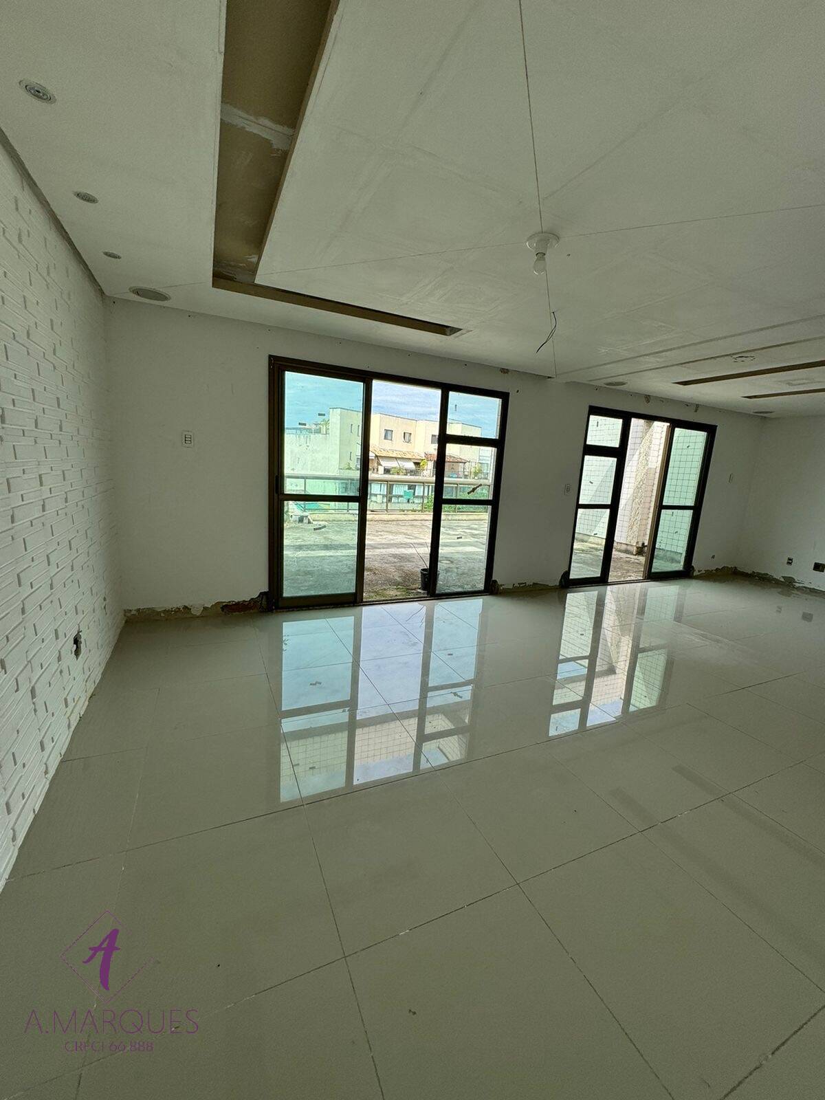 Apartamento à venda com 3 quartos, 200m² - Foto 13