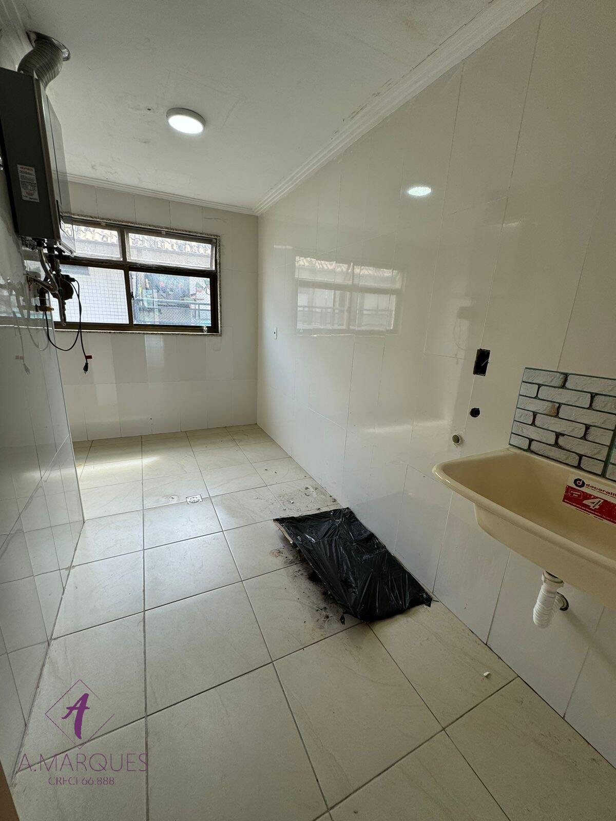 Apartamento à venda com 3 quartos, 200m² - Foto 17