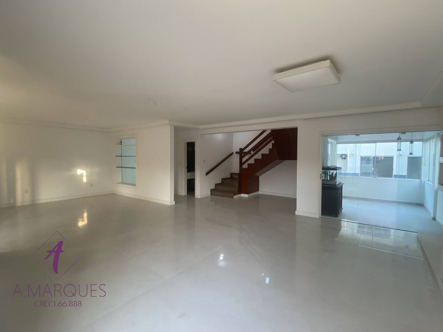 Casa à venda com 5 quartos, 610m² - Foto 14